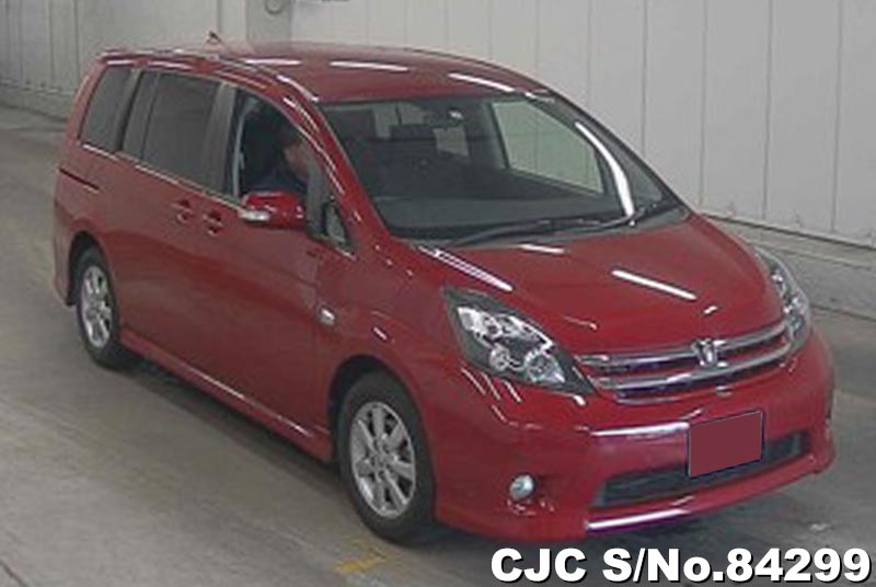 Toyota isis обзор
